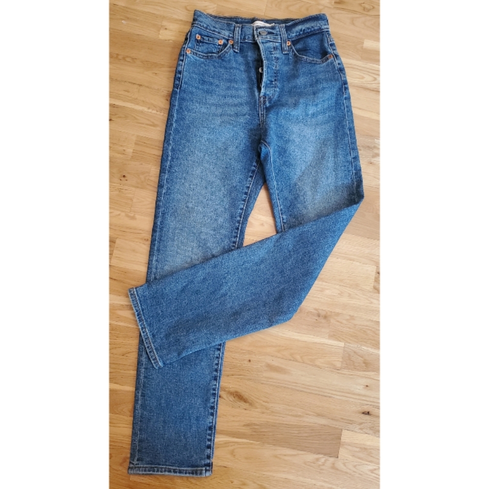 New Levi's WEDGIE STRAIGHT JEANS Size 25 & 29 - Picture 10 of 16